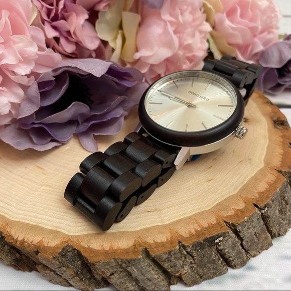 Luxury 100% Handmade Ebony Wood Quartz Watch - Picture 12 of 16